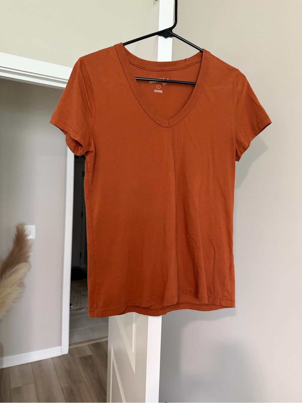 Target Women's V-Neck Tee - Rust Orange